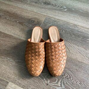Gravity Pope Woven Leather Mules